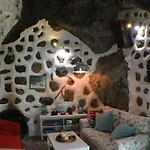 Casa Cueva El Pedregal *