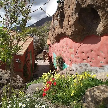 Casa Cueva El Pedregal تيخيدا