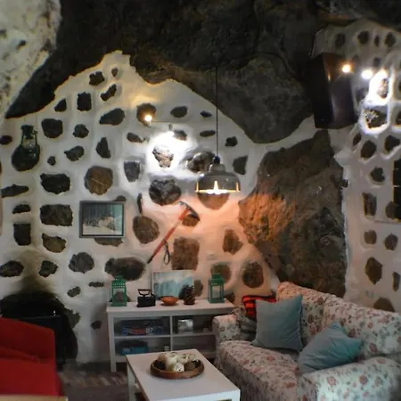 Casa Cueva El Pedregal *